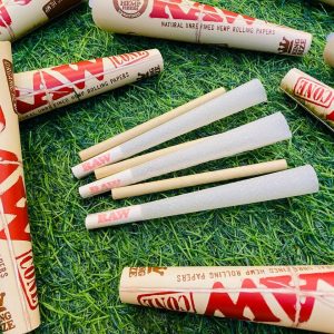 RAW ORGANIC KINGSIZE PRE ROLLED CONE 3PC PER BOX
