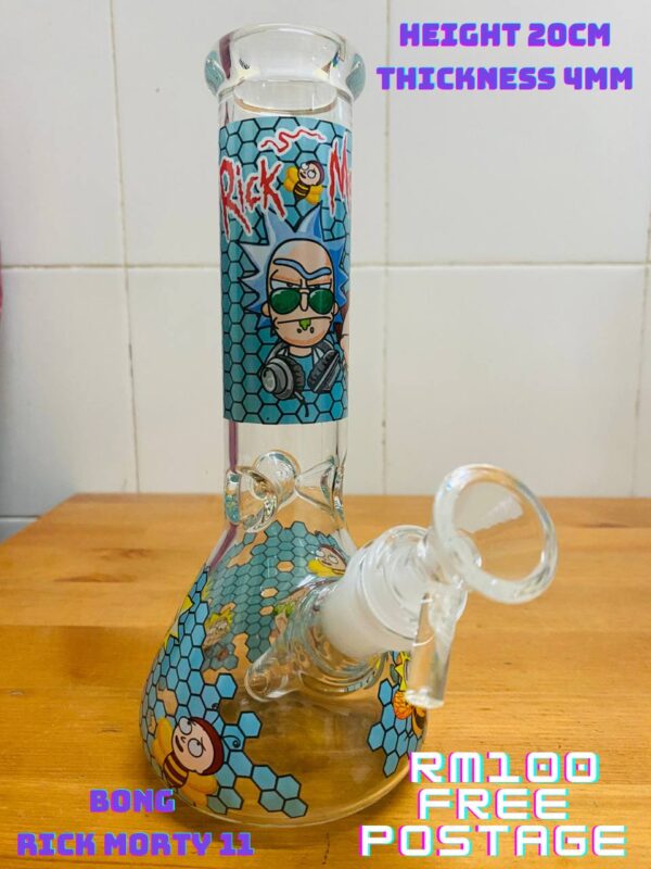 GLASS BONG RICK MORTY 11 20CM