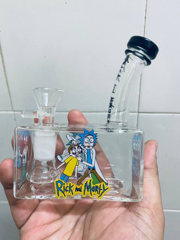 GLASS BONG MINI RICK AND MORTY 12CM
