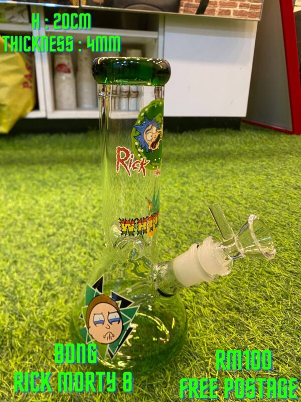 GLASS BONG RICK MORTY 8 20CM