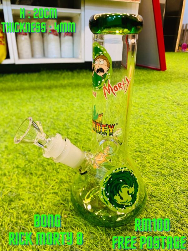 GLASS BONG RICK MORTY 8 20CM