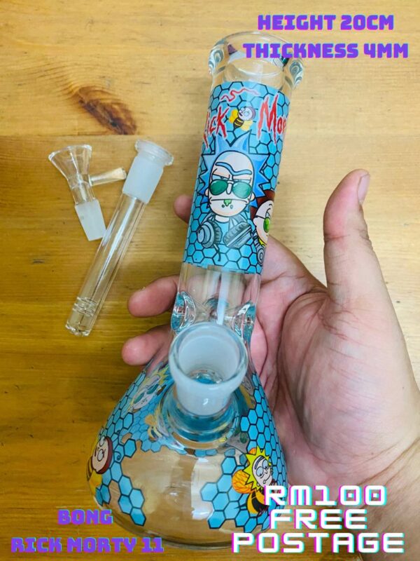 GLASS BONG RICK MORTY 11 20CM