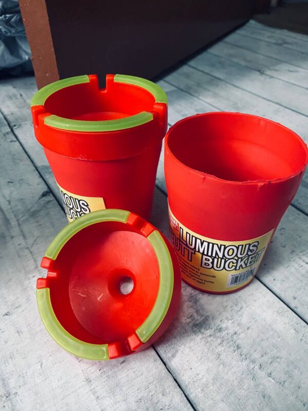 d772ce58-3d1e-44d5-a554-083aeb5d96dd Luminous butt bucket No Smell ASHTRAY Portable