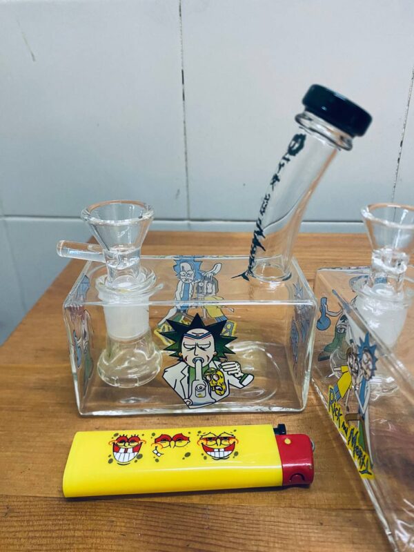 GLASS BONG MINI RICK AND MORTY 12CM