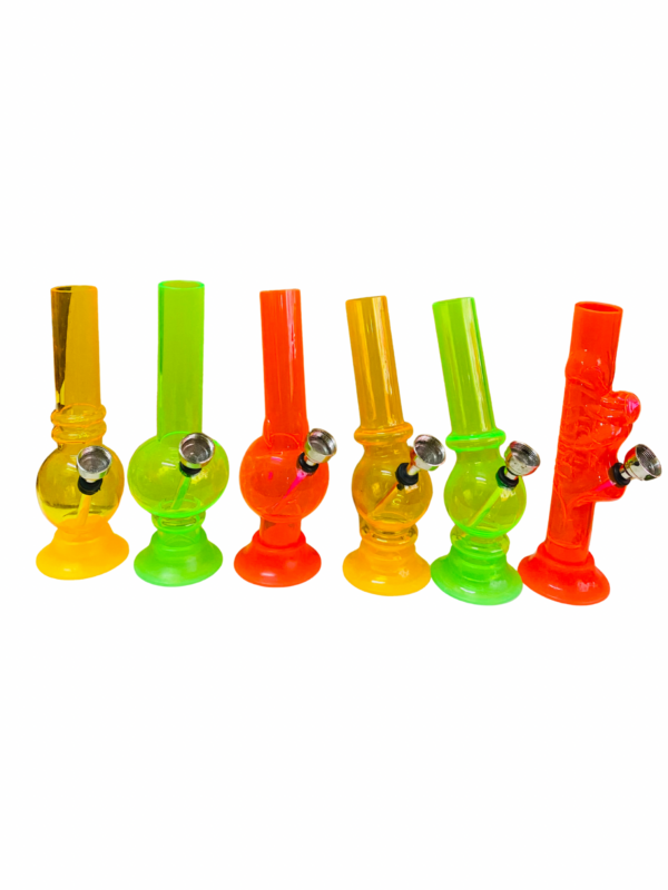 untitled-design-4 Acrylic Bong 15cm (Random Design)