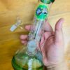 GLASS BONG RICK MORTY GREEN FIX DOWNSTEM (RANDOM DESIGN) 20CM