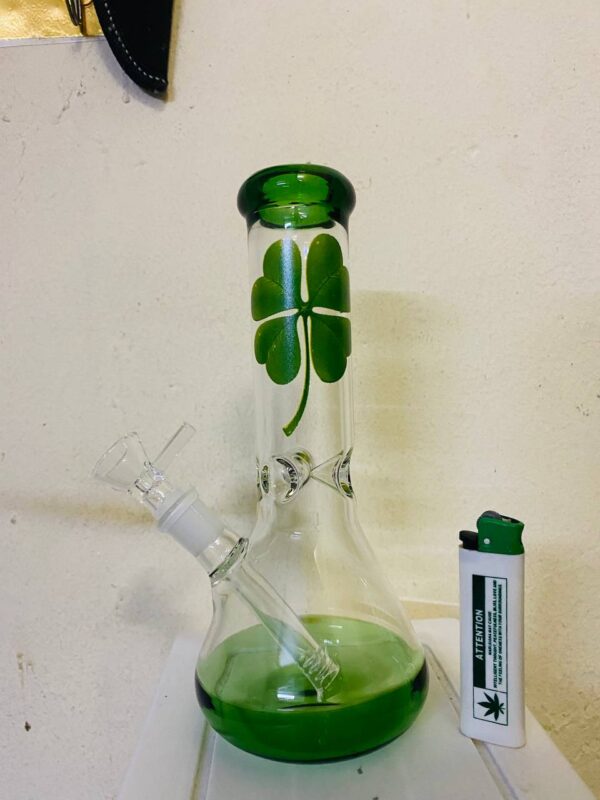9b8f2a36-64ea-4d0a-9a36-95f9910f00f3 GLASS BONG CLOVER FIX DOWNSTEM 20CM
