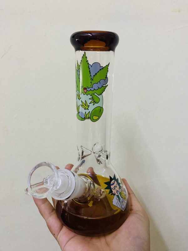 GLASS BONG RICK MORTY AND FRIENDS (BABYWEED) 20CM